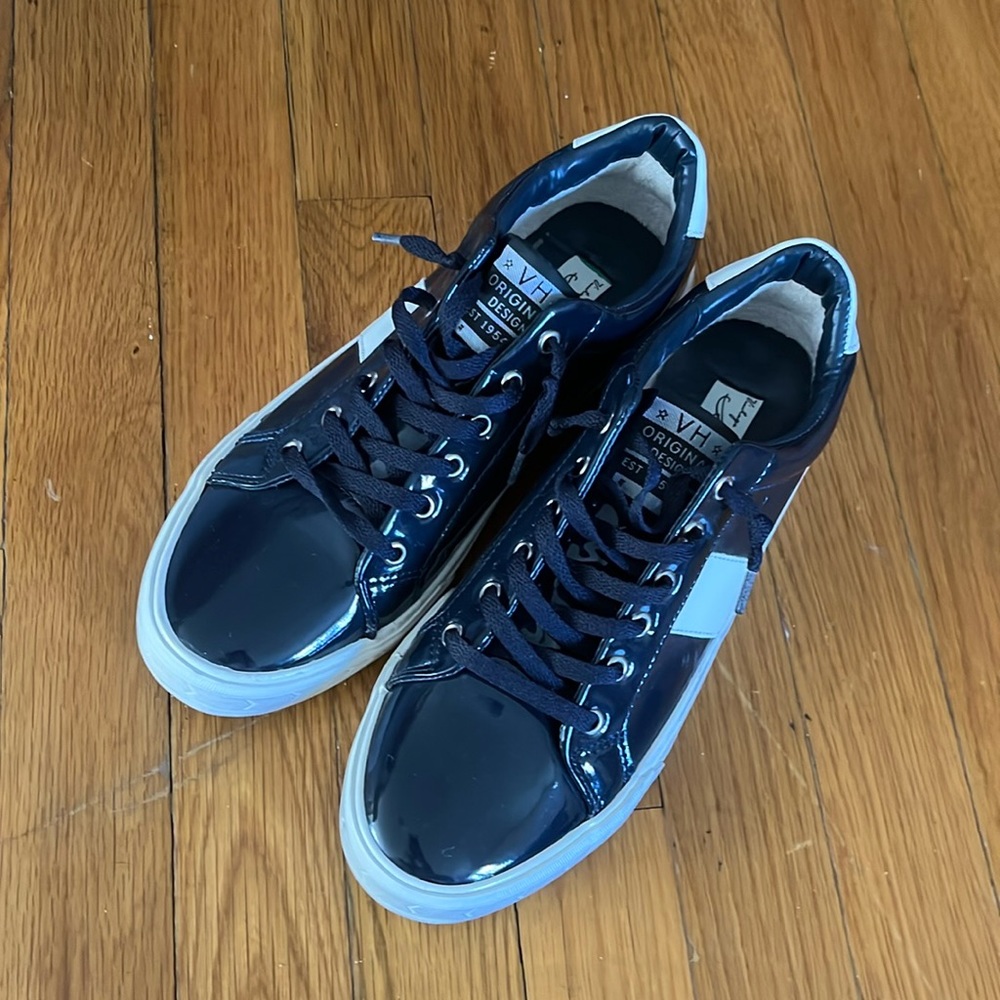 Vintage Havana dark navy and white patent leather sneakers